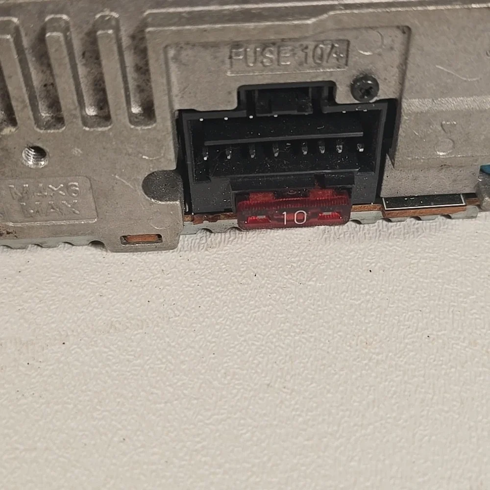 Sony CDX-GT66UPW Car‎ Stereo Removable Faceplate Needs Knob